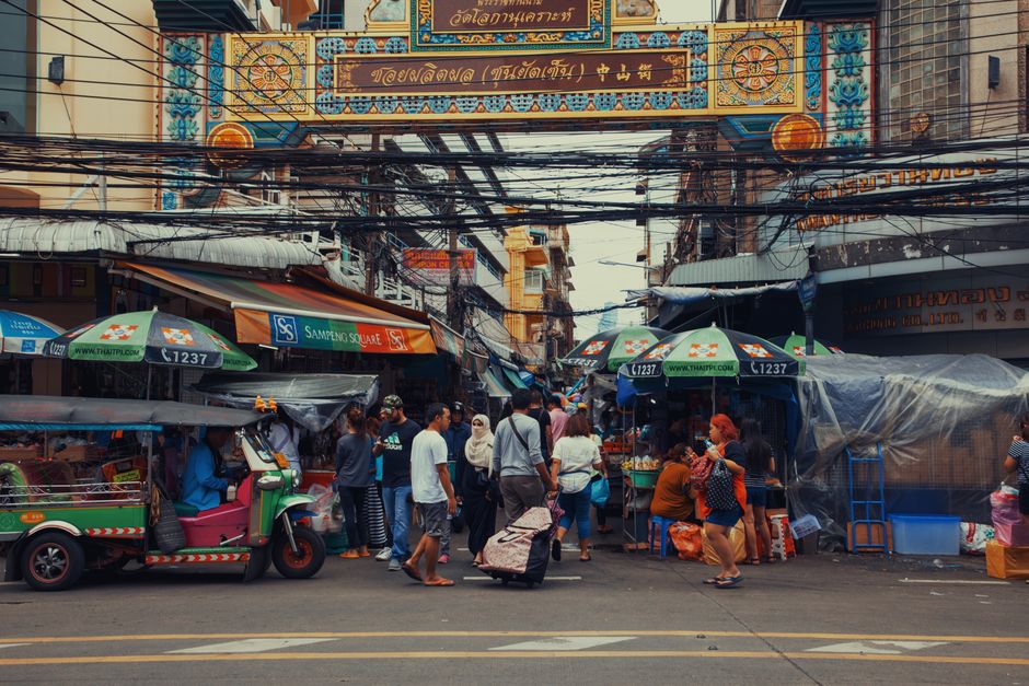 Thai Street Food Safety: The 5 Myths That Make Travelers Sick